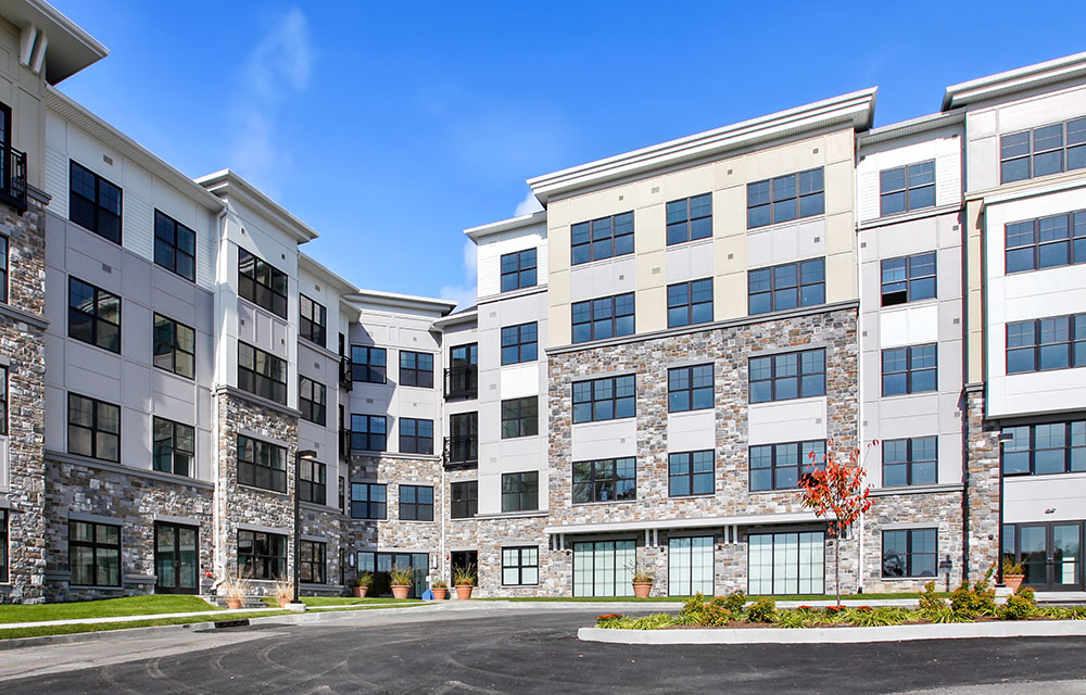 Kennedy Wilson acquires 421-unit multifamily Carraway for $237 million